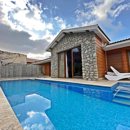 Patara Serenity 3+1 Villa, Oezel Havuzlu, 빌라 페티예